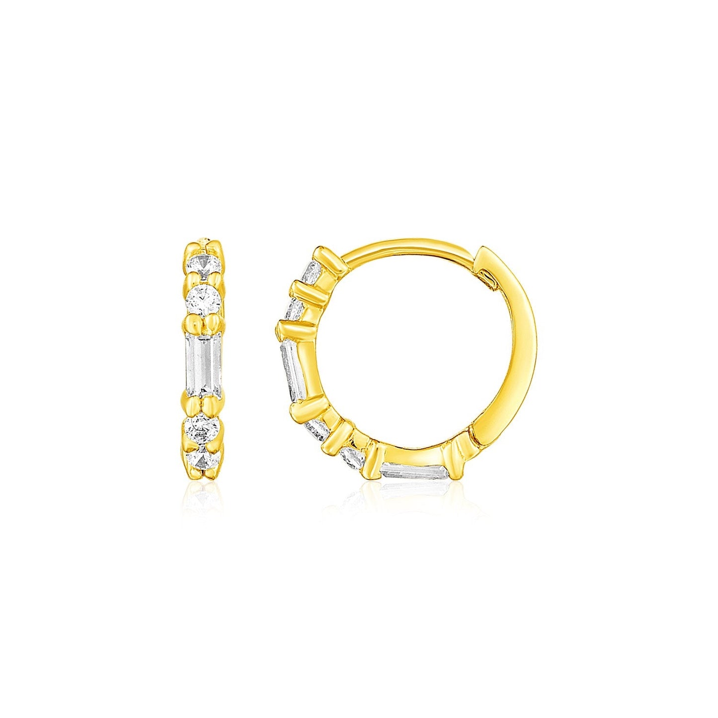 Pendientes pequeños de aro de oro amarillo de 14 quilates con circonitas cúbicas baguette