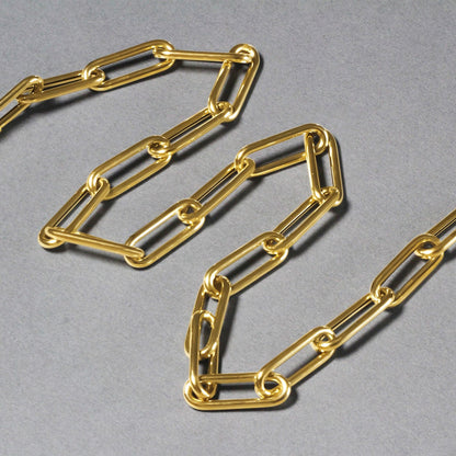 Cadena con eslabones planos de oro amarillo de 14k