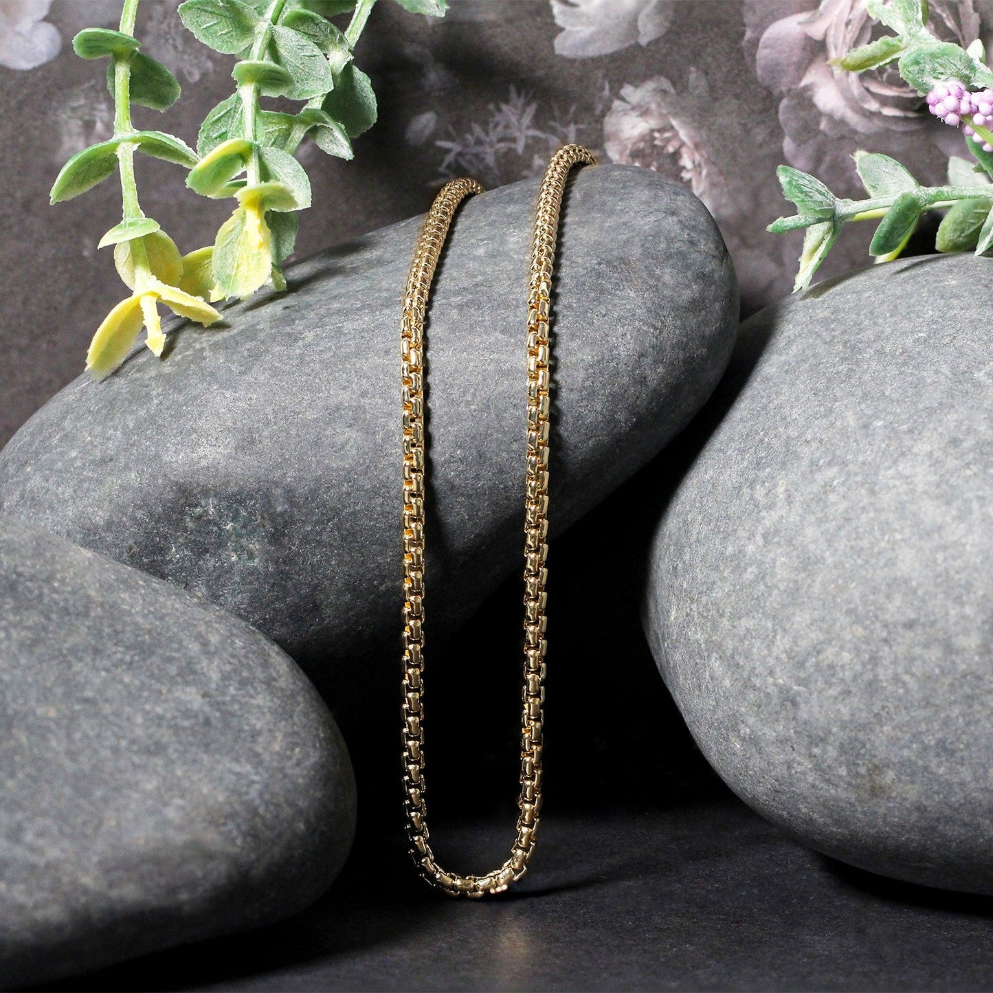 Cadena redonda sólida de oro amarillo de 14k de 2.5 mm