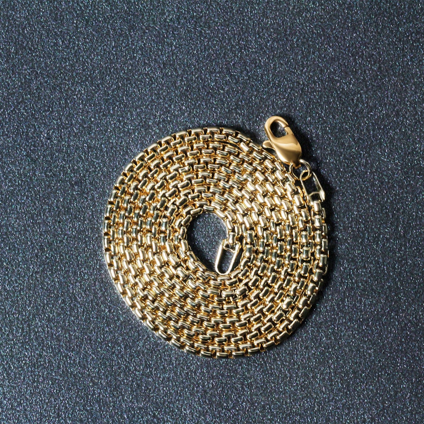 Cadena redonda sólida de oro amarillo de 14k de 2.5 mm