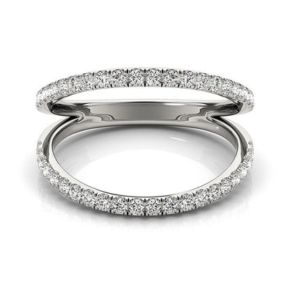 Anillo de oro blanco de 14k con banda dividida de diamantes (1/4 quilate total)