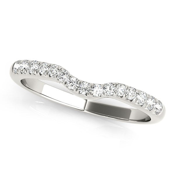 Anillo de boda curvo de oro blanco de 14k con diamantes de pavé (1/5 qt)