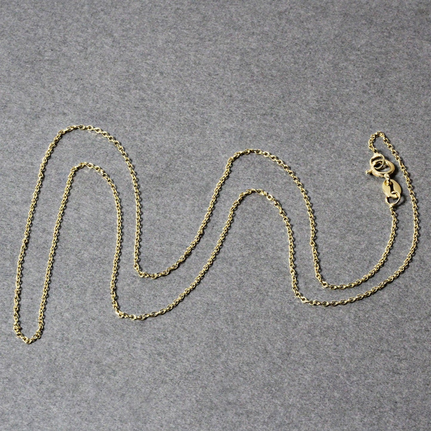 Cadena de eslabones tipo cable con corte de diamante de oro amarillo de 14k y 0.8mm