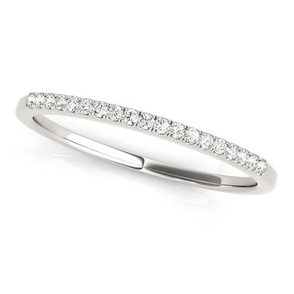 Anillo de boda delgado de oro blanco de 14 quilates con diamantes redondos (1/4 quilate en total)