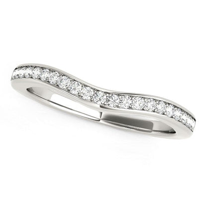 Anillo de boda curvo de oro blanco de 14k con diamantes (1/6 quilates en total)