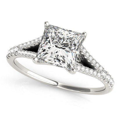 Anillo de compromiso con diamante de corte princesa en oro blanco de 14k con vástago dividido (1 1/8 ct. p.t.)