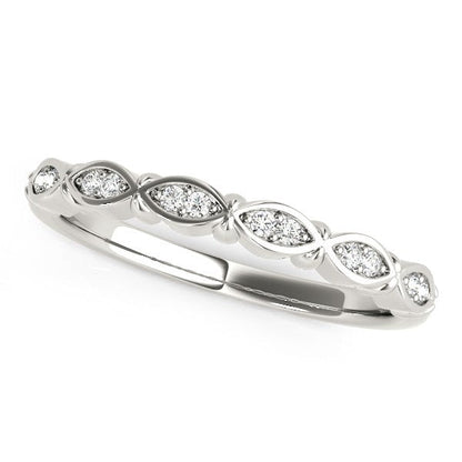 Alianza de boda de oro blanco de 14k con diseño de infinito único con diamantes (1/10 cttw)