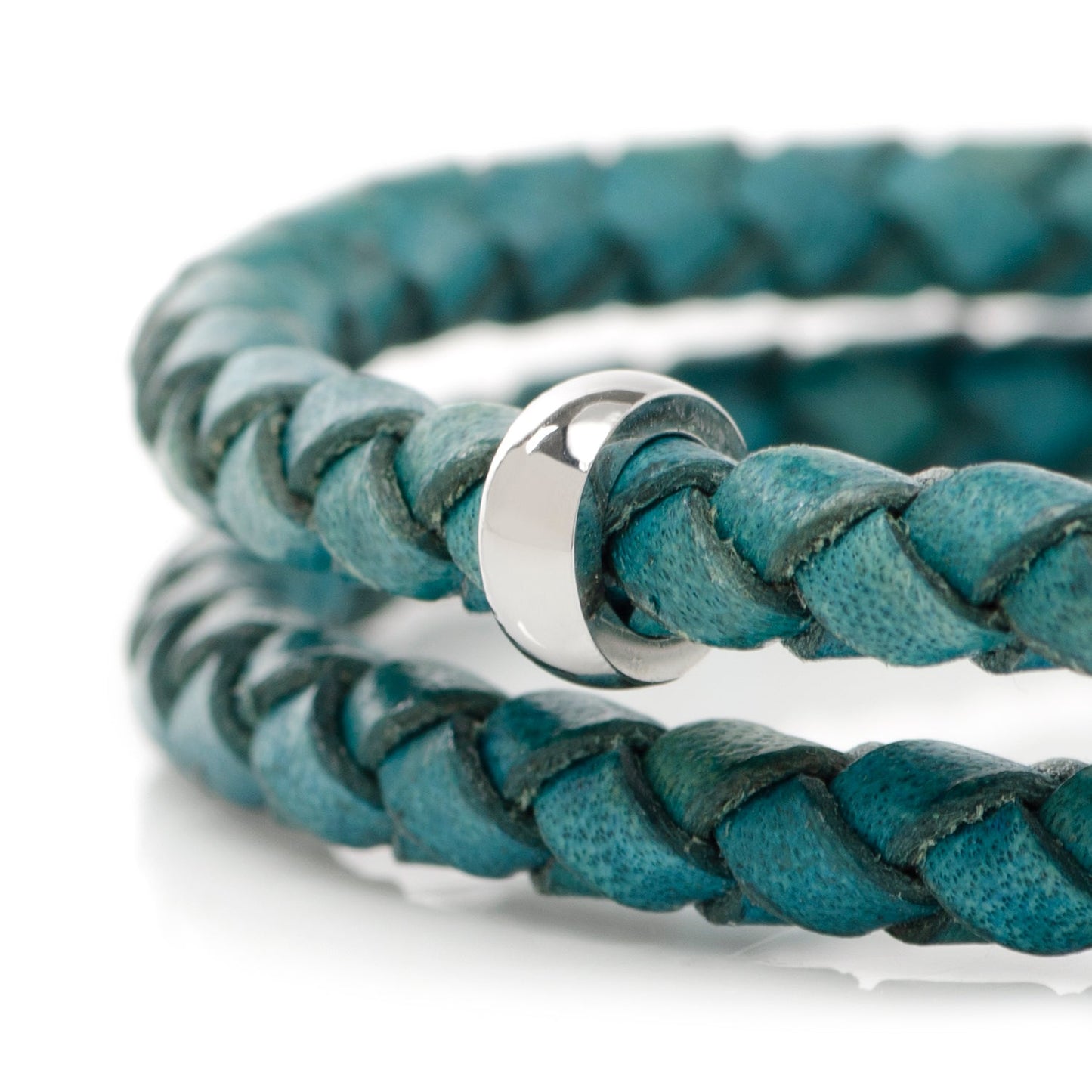 Pulsera de cuero en color verde azulado con silueta de Mickey Mouse de Disney