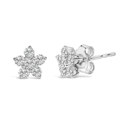 Pendientes de estrella de oro blanco de 10 quilates con diamantes de laboratorio de 1/2 quilate en total
