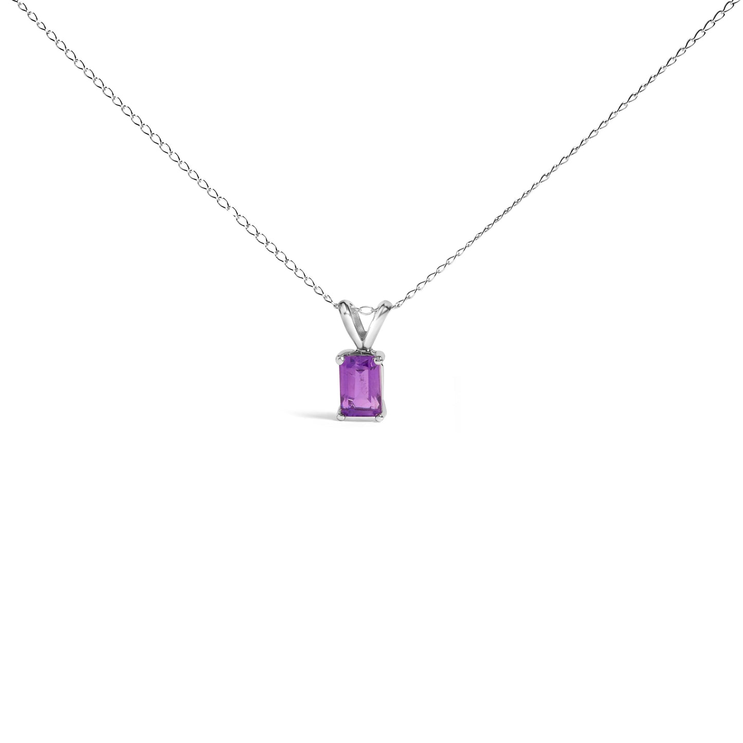 Collar con colgante solitario de amatista morada de 6x4 mm de talla esmeralda de oro blanco de 14 quilates