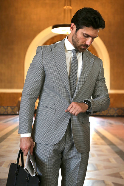 Stanford Men's Black & White Houndstooth Suit — Slim Fit 2 Piece Peak Lapel
