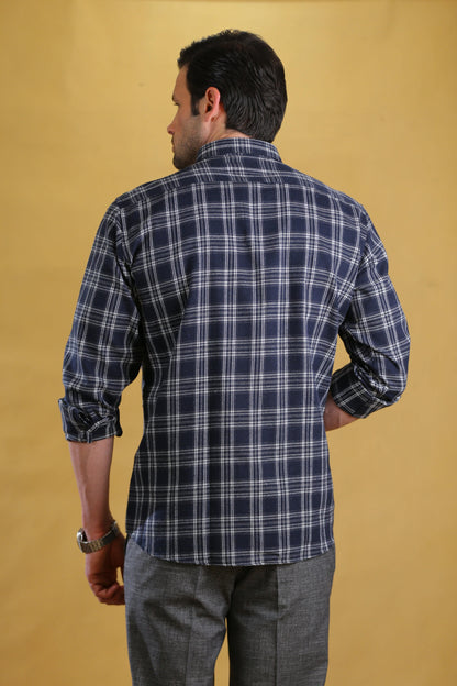 The Woodsman Shirt(Navy Plaid)