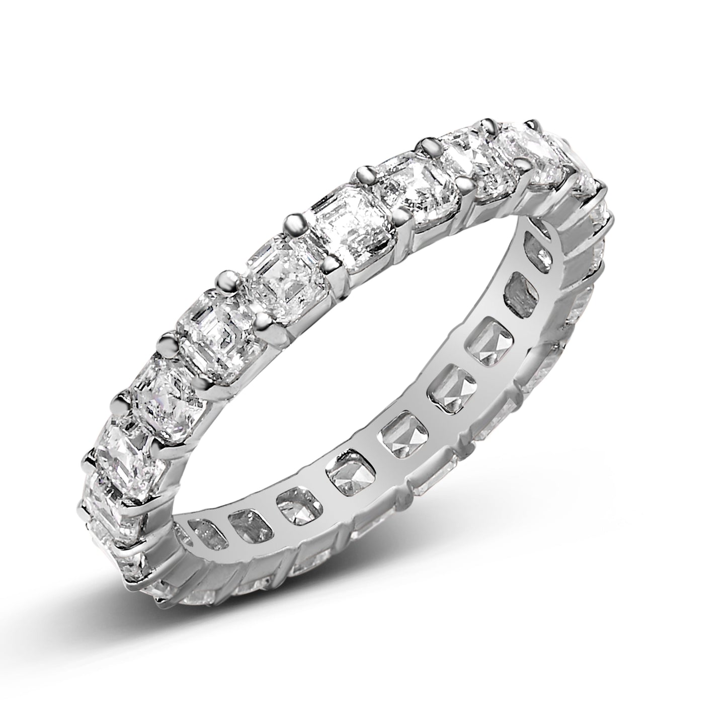 Anillo de banda de eternidad con diamantes cultivados en laboratorio de corte Asscher de 2 1/3 Cttw de oro blanco de 14K (color E-F, claridad VS1-VS2) - Talla 5.5