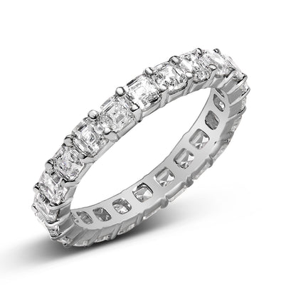 Anillo de banda de eternidad con diamantes cultivados en laboratorio de corte Asscher de 2 1/3 Cttw de oro blanco de 14K (color E-F, claridad VS1-VS2) - Talla 5.5