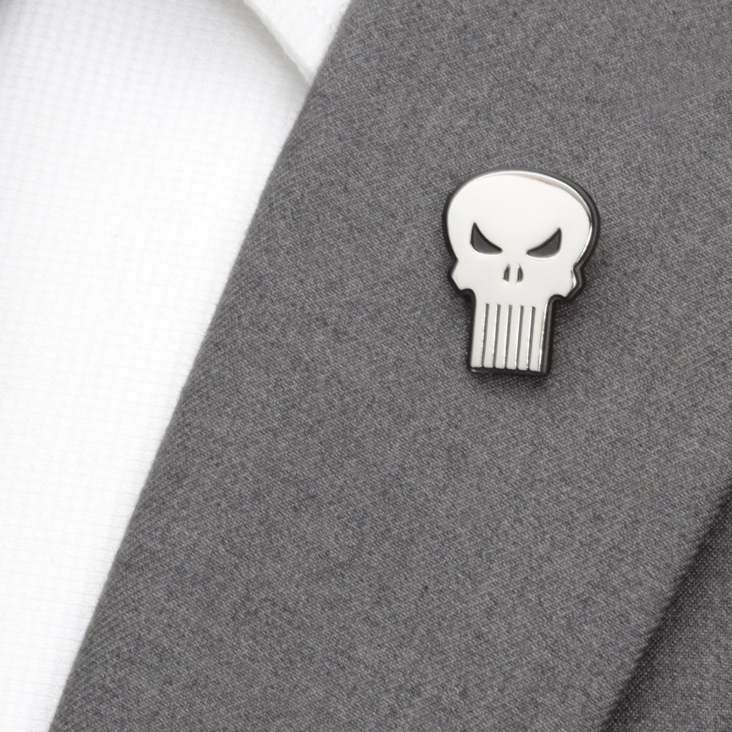 Pin de solapa plateado Marvel The Punisher