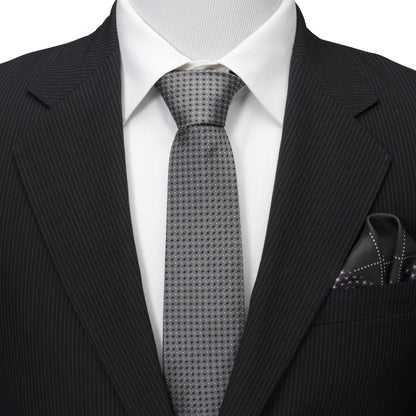 Corbata de hombre a rayas grises y puntos