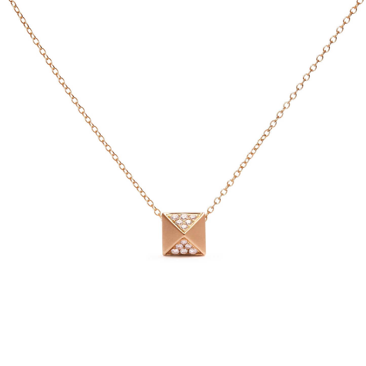 Collar con colgante de pirámide con acabado mate y diamantes de 1/4 Cttw de oro amarillo de 14K (Color G-H, Claridad SI1-SI2) - 18 pulgadas