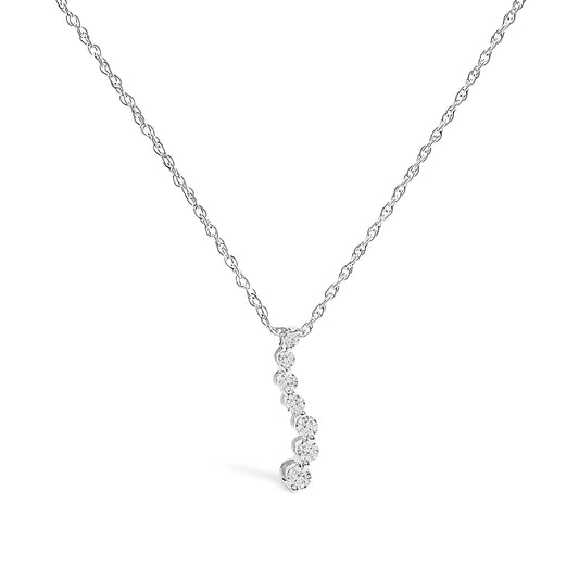 Collar con colgante Journey de diamante cultivado en laboratorio de plata de ley .925 de 1/4 Cttw - 18 pulgadas