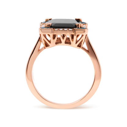 Anillo de cóctel de oro rosa de 14 quilates con ónix negro talla esmeralda de 15x10 mm y halo de diamantes azules y blancos de 1/5 quilates (color G-H, claridad SI1-SI2) - Talla 7