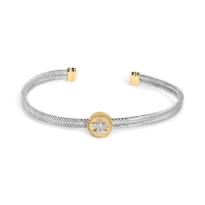 Brazalete de oro amarillo de 18K con baño de plata esterlina .925 con detalles de diamante y medallón de flor de lis (color I-J, claridad SI1-SI2) - 7.25 pulgadas
