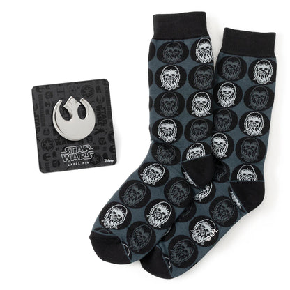 Calcetines de vestir negros de Chewbacca de Star Wars y set de regalo de pin de solapa del emblema de la Alianza Rebelde