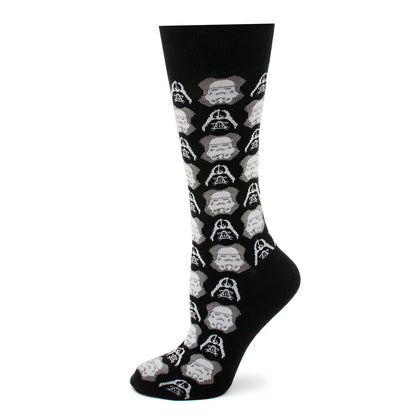 Set de regalo de calcetines de vestir negros de Star Wars Darth Vader y Stormtrooper y pin de solapa de Darth Vader