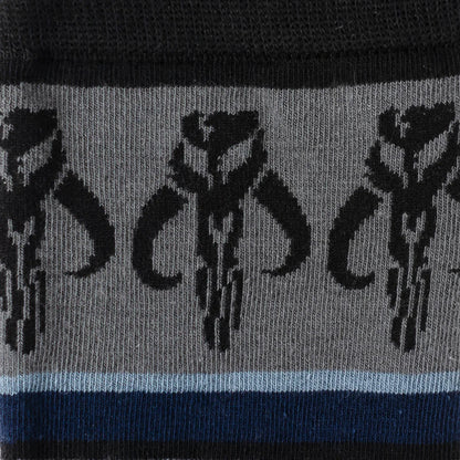 Set de regalo de calcetines a rayas y pin de solapa Mythosaur de Mandalorian de Star Wars