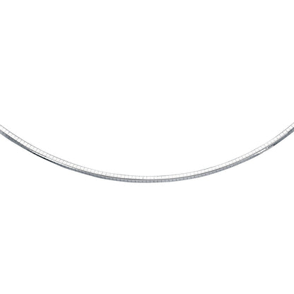 Cadena de oro blanco de 14k con un diseño clásico Omega (4 mm)