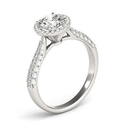 Anillo de compromiso con halo de diamantes en oro blanco de 14k y banda pavé (1 1/3 cttw)