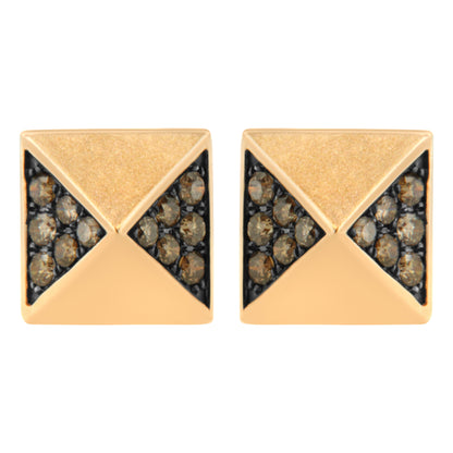 Pendientes de tachuela de pirámide de diamante marrón de 1/4 Cttw de oro rosa de 14K (Color Marrón, Claridad SI1-SI2)
