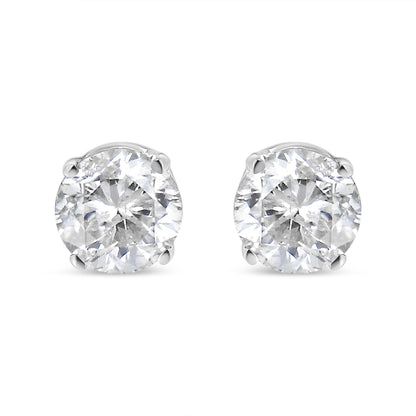 Pendientes de oro blanco de 14K con diamantes redondos de 1,00 Cttw de talla brillante, casi incoloros, con 4 garras clásicas (color H-I, claridad I1-I2)