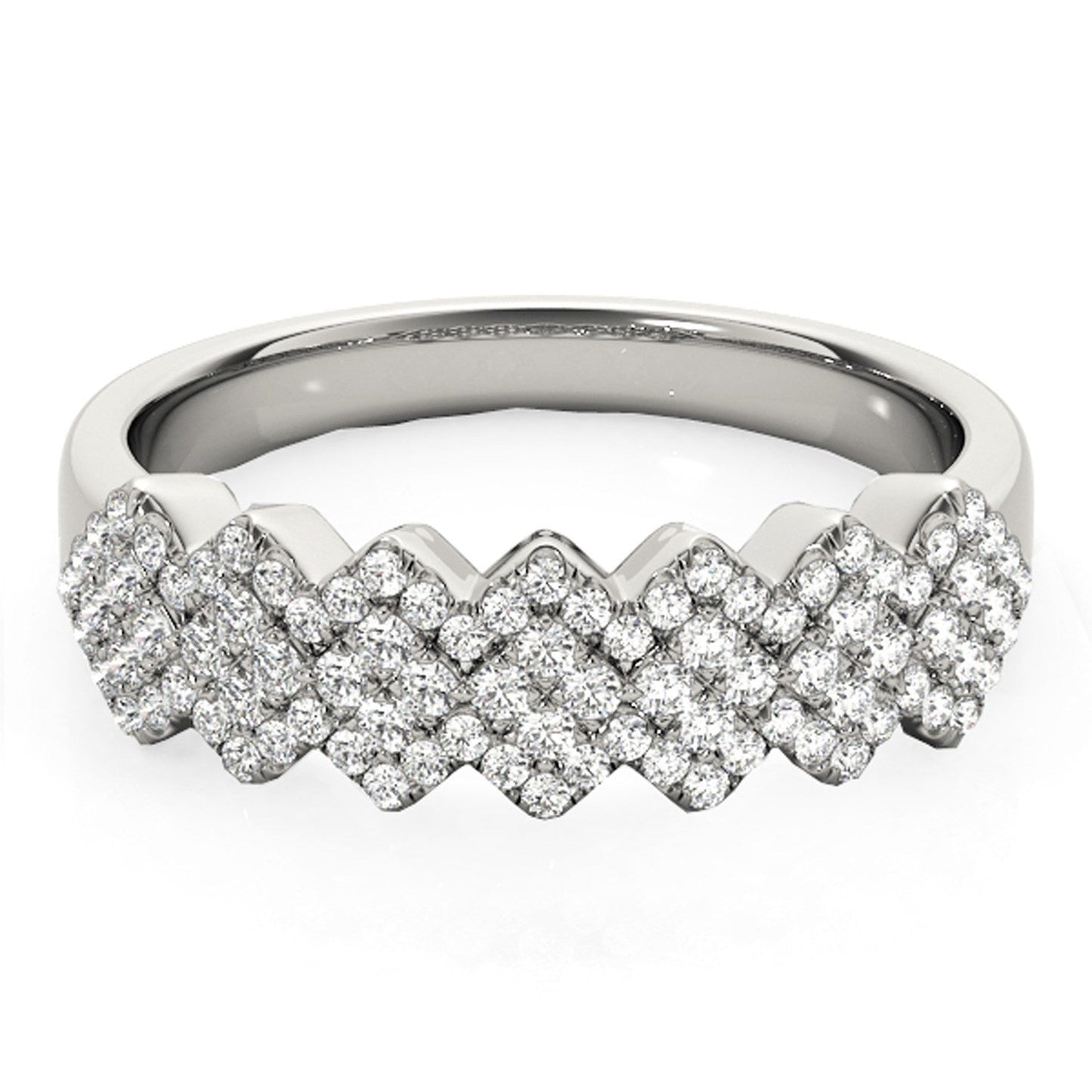 Anillo ancho con patrón multidiaogonal y diamantes en oro blanco de 14k (5/8 qt)