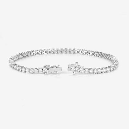 Brazalete de oro blanco de 14 quilates con diamantes de laboratorio de 5.10 quilates