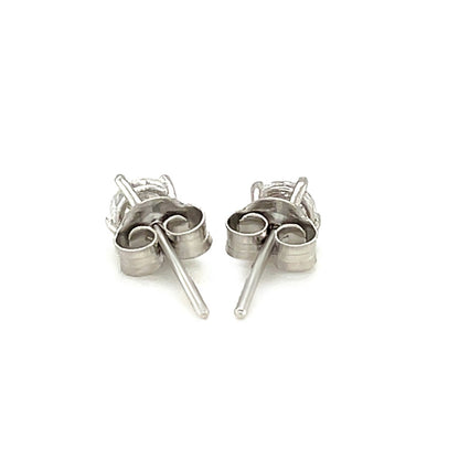 Pendientes de plata de ley con circonita cúbica blanca facetada de 4 mm