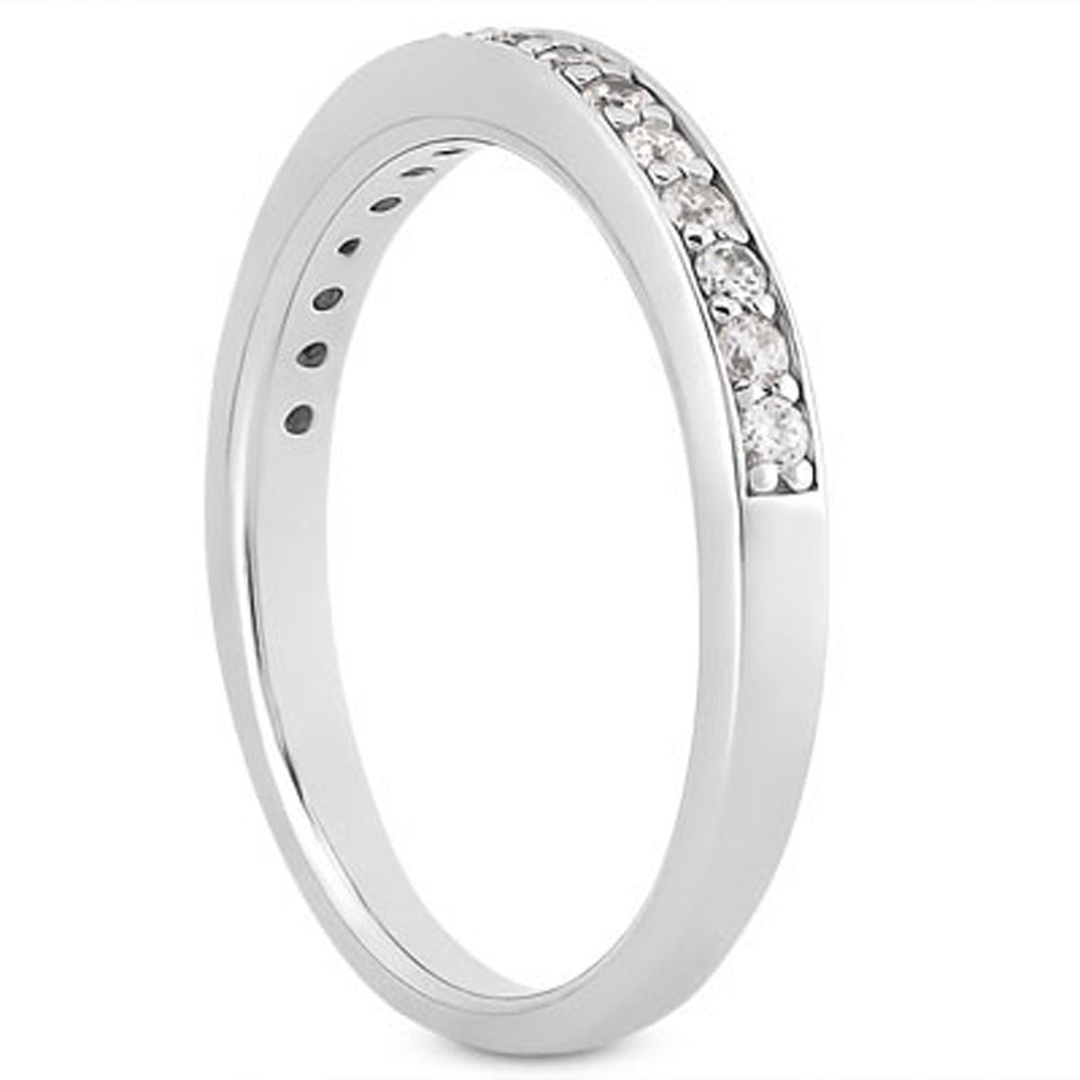 Anillo de boda tipo alianza de oro blanco de 14k con pavé de diamantes, media vuelta