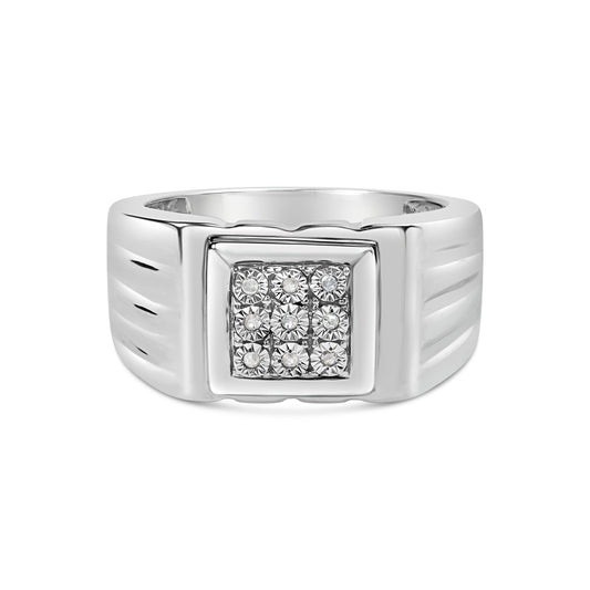 Anillo de moda para hombre de plata esterlina .925 con acentos de diamante en engaste milagro de 9 piedras y banda estriada (color I-J, claridad I3) - Talla 10