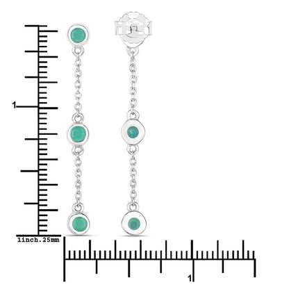 Aretes de plata de ley .925 con esmeralda genuina de 0.60 quilates