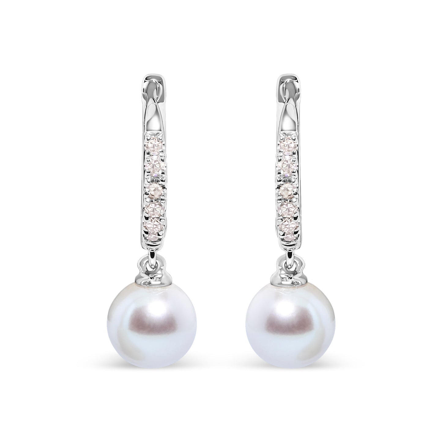 Pendientes de aro colgantes de oro blanco de 10K con perlas cultivadas de agua dulce de 6x6 MM y acento de diamante (Color H-I, Claridad I1-I2)