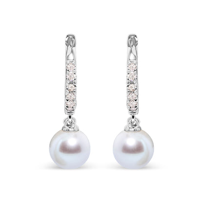 Pendientes de aro colgantes de oro blanco de 10K con perlas cultivadas de agua dulce de 6x6 MM y acento de diamante (Color H-I, Claridad I1-I2)