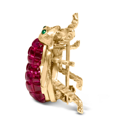 Broche de abejorro en oro amarillo de 18K con diamantes de 3/8 Cttw y rubíes rojos de 6 3/4 Cttw (color F-G, claridad VS2-SI1)