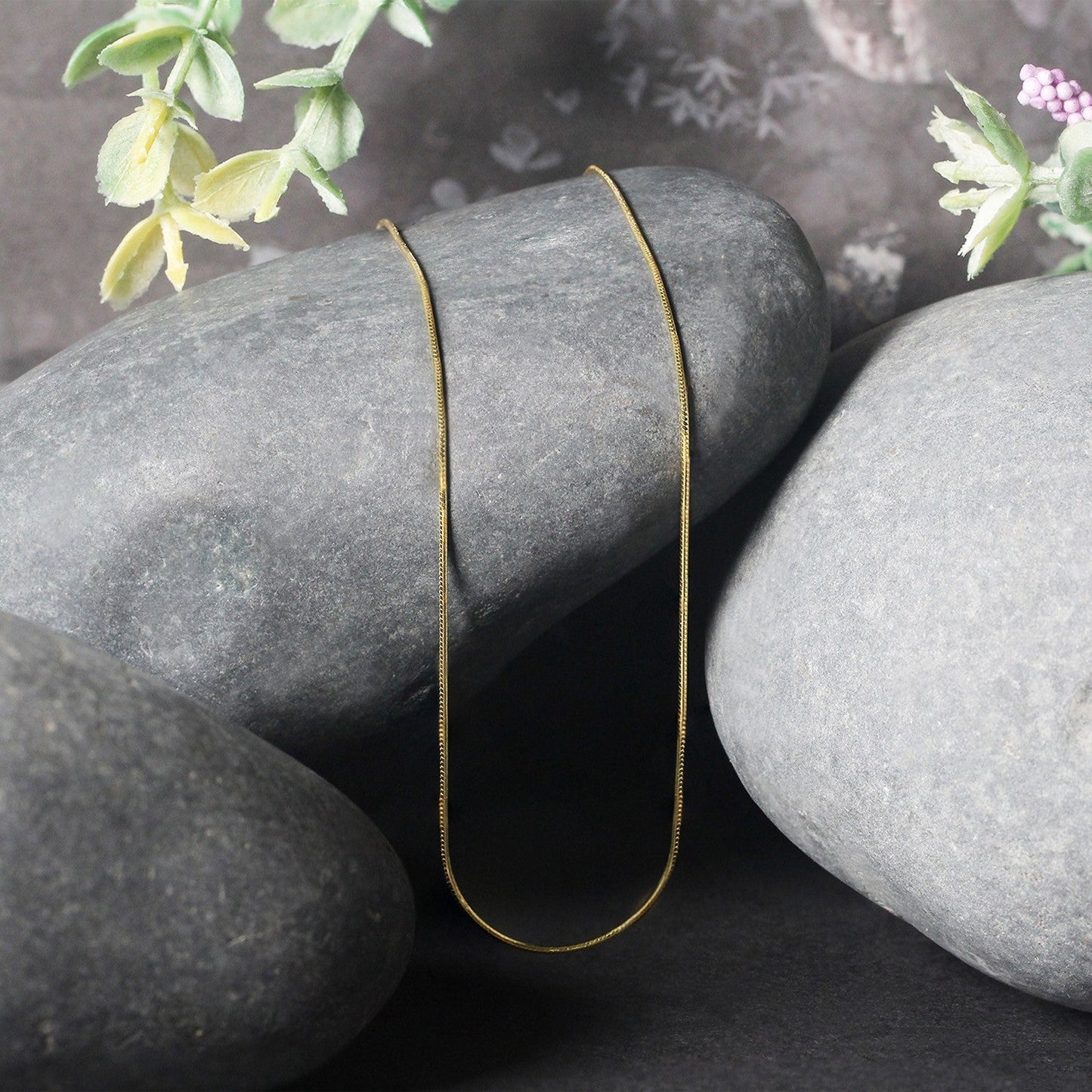 Cadena redonda de serpiente de oro amarillo de 14k de 0.7mm