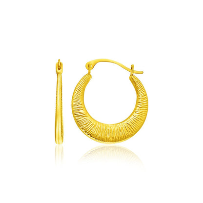 Pendientes de aro redondos con textura de oro amarillo de 14k, tamaño gradual