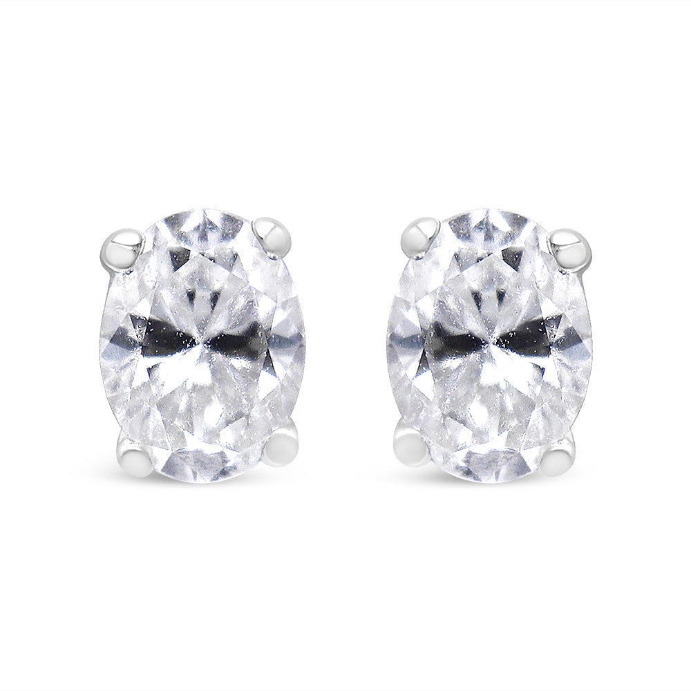 Pendientes de botón solitario ovalados de 1,00 Cttw de diamante cultivado en laboratorio de oro blanco de 14K (color F-G, claridad VS2-SI1)