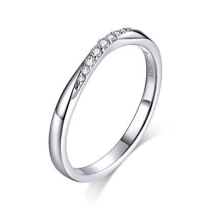 Anillo de Plata Fina 925 con Circonitas Engastadas y Baño de Platino Talla 6 para Mujer