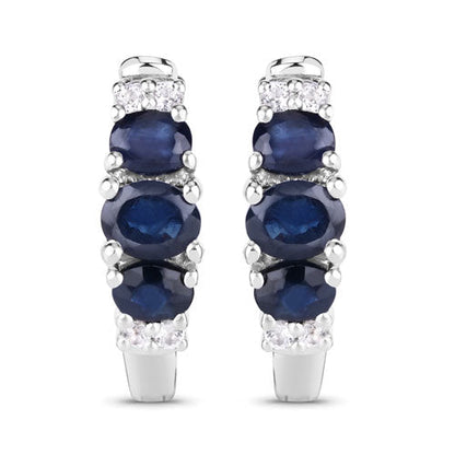 Pendientes de plata de ley .925 con zafiro azul genuino de 1,66 quilates y topacio blanco