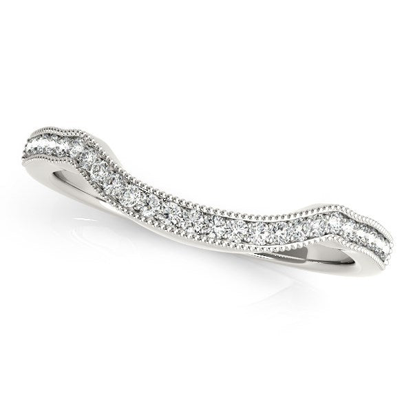 Alianza de boda de oro blanco de 14 quilates con diamantes engastados estilo curvado (1/6 quilates en total)