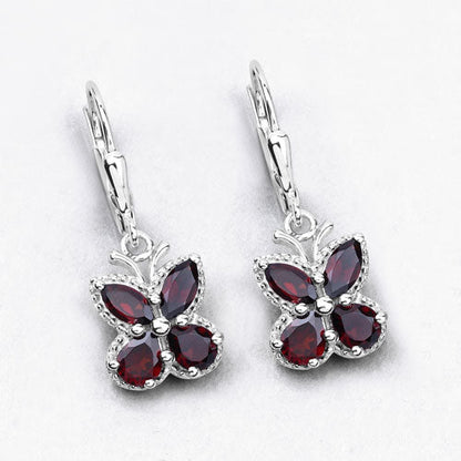 Pendientes de Plata de Ley .925 con Granate Genuino de 2.60 Quilates