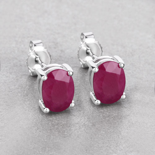 Aretes de oro blanco de 10K con rubí genuino de 1.70 quilates