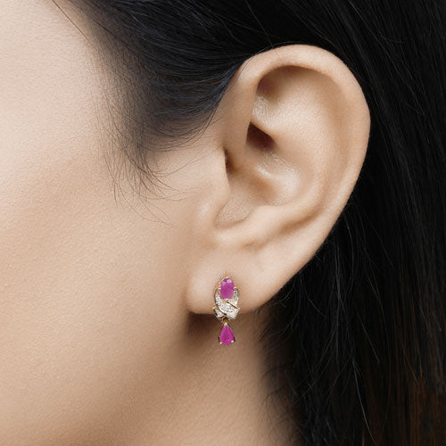 Pendientes de oro amarillo de 14 quilates con rubí genuino de 1,12 quilates y diamantes blancos
