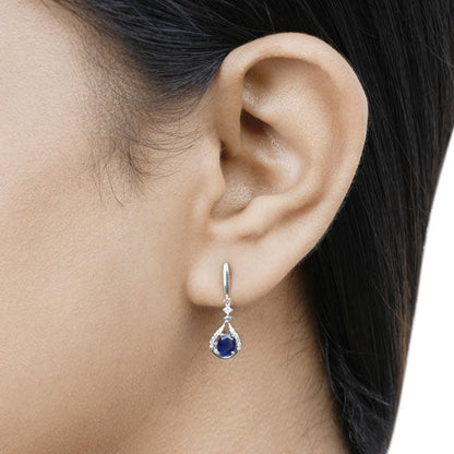 Pendientes de oro blanco de 14 quilates con zafiro azul auténtico de 0,86 quilates y diamantes blancos